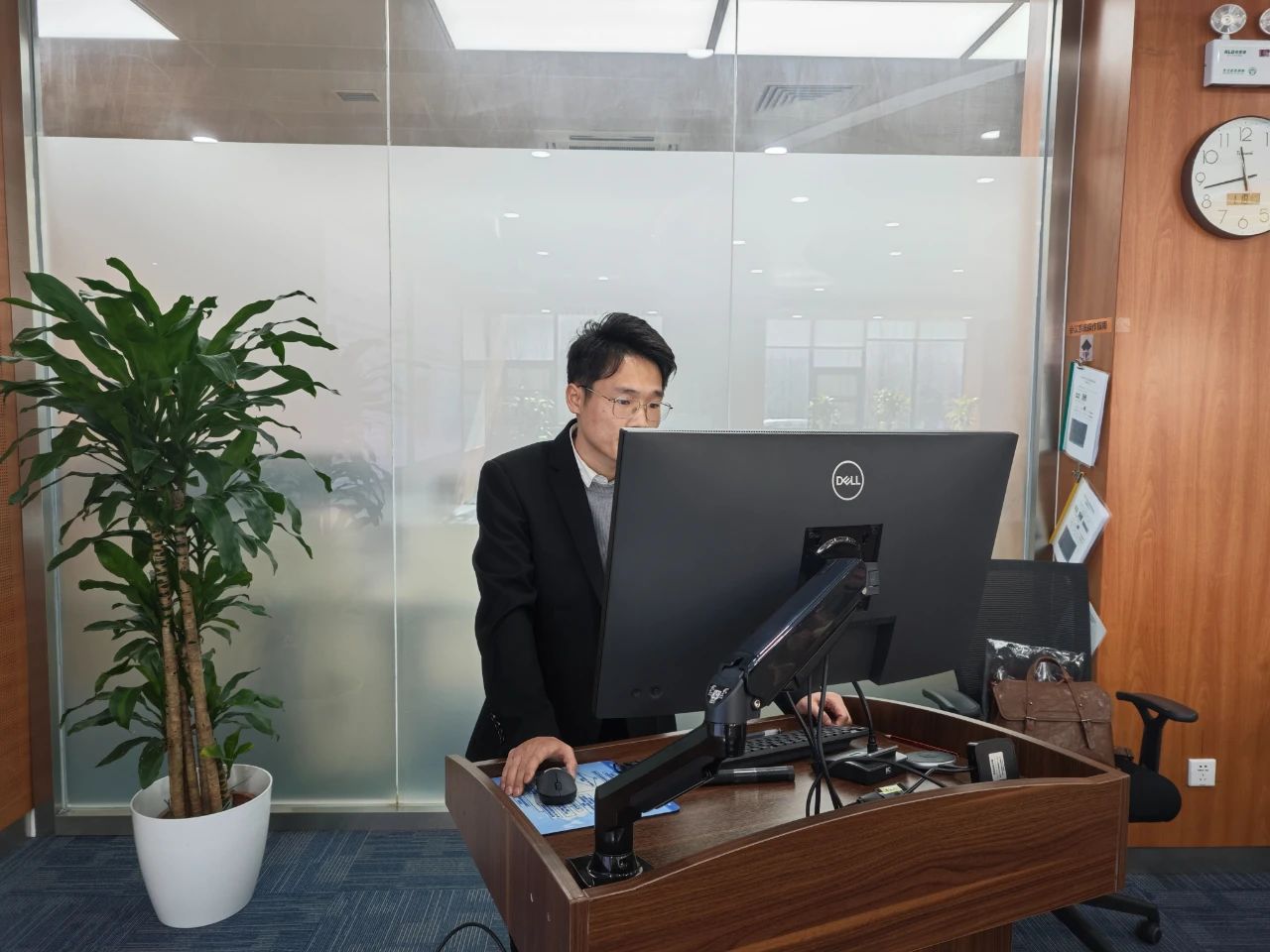 聚势破局求生存·奋楫笃行赴新程(图10)