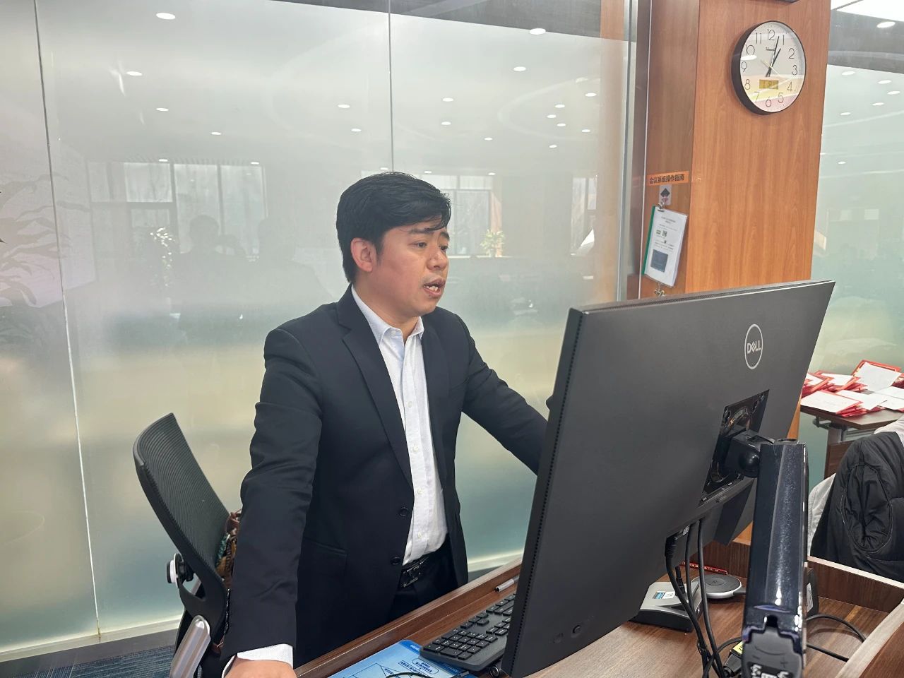 聚势破局求生存·奋楫笃行赴新程(图11)